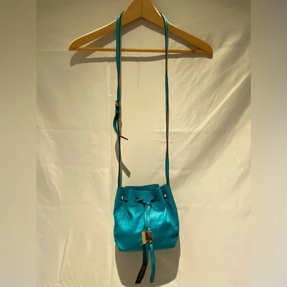 Kate Spade New York Tiny Cooper Bucket Bag, Turquoise
